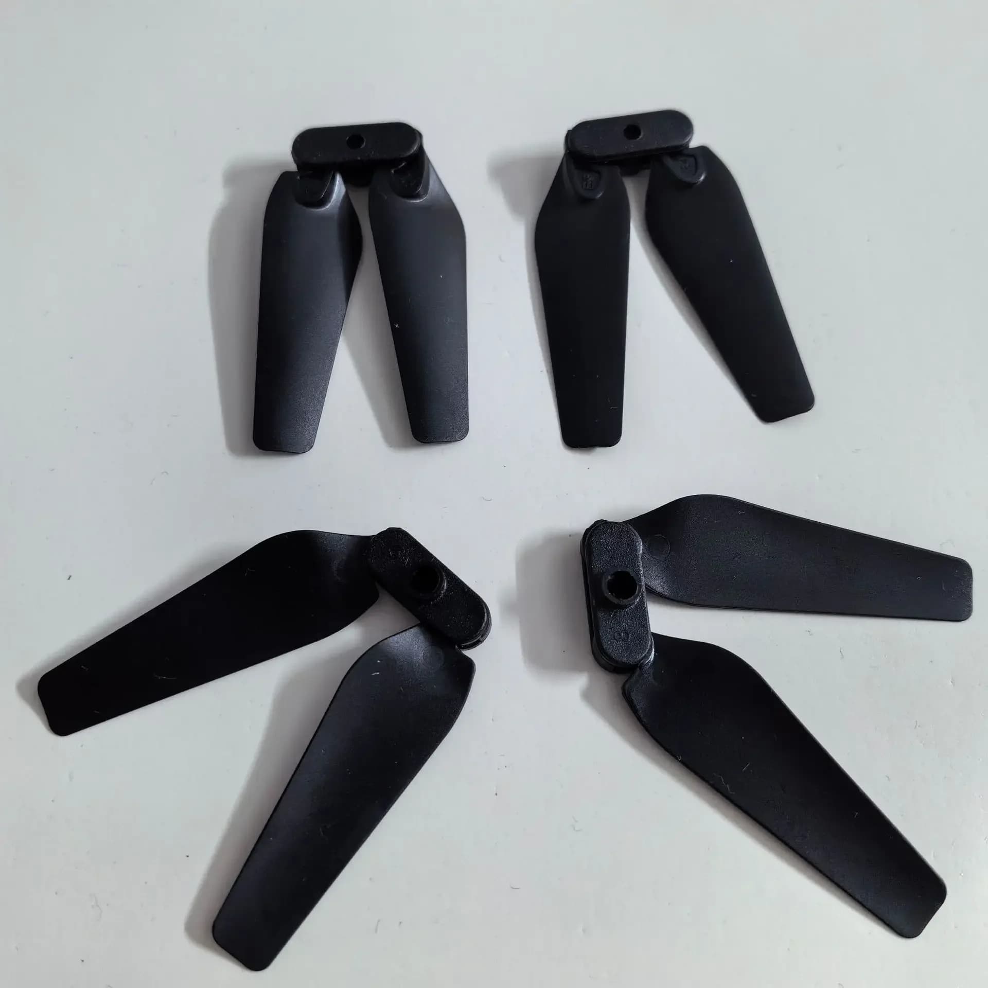 Accessoires de Drone RC E88, pièces de rechange, coque de corps principal, hélices à lame AB, Base d