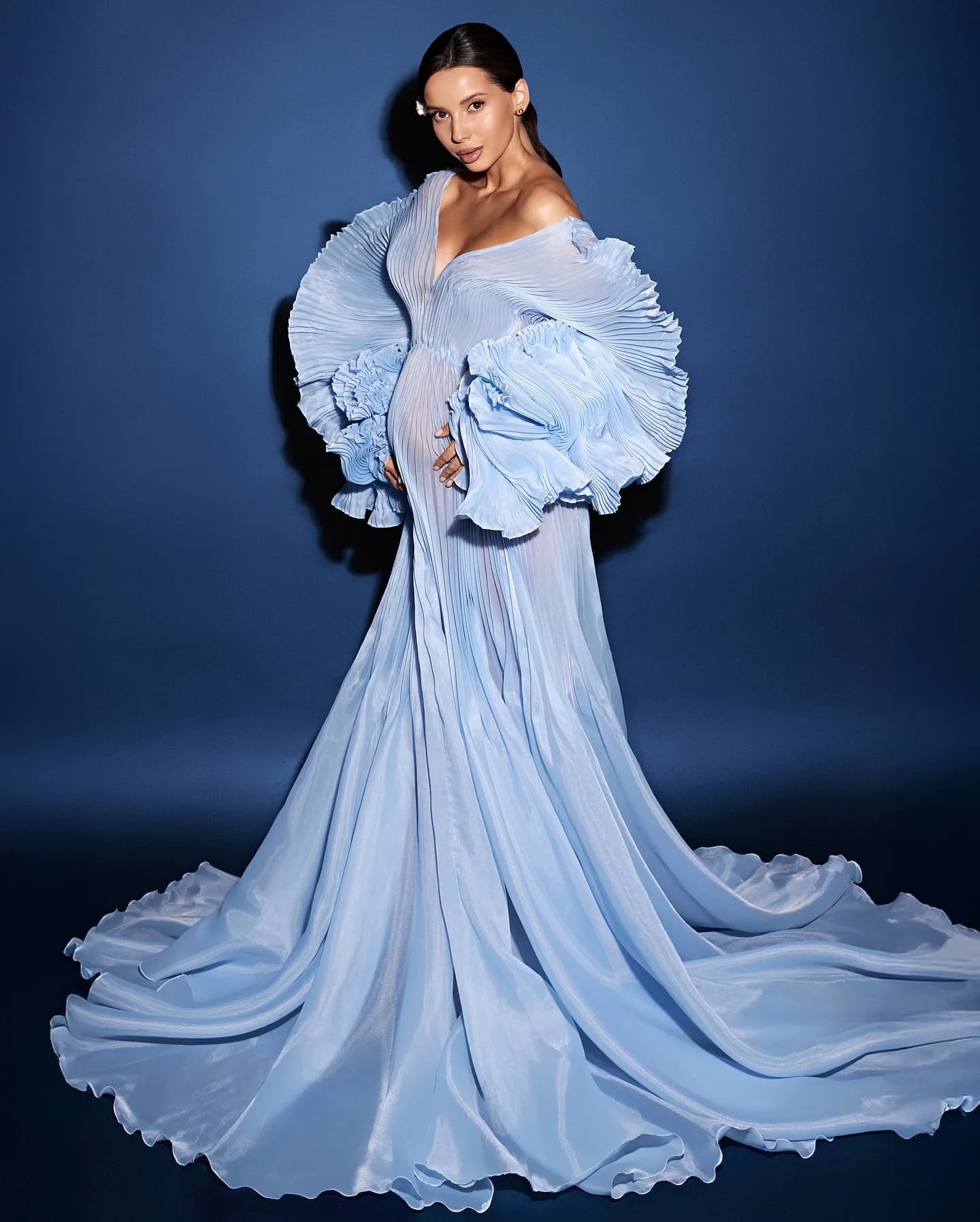 Nouvelle arrivée : Robe de maternité bleue plissée pour séance photo, robe de grossesse personnalisée avec plis bouffants